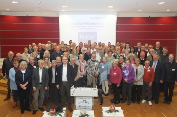 Dank und Würdigung für langjähriges ehrenamtliches Engagement: Landkreis und Universitätsstadt Marburg vergeben 138 Ehrenamtscards